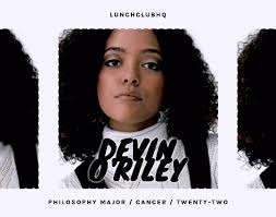 𝕔𝕣𝕒𝕟𝕖𝕤 𝕚𝕟 𝕥𝕙𝕖 𝕤𝕜𝕪 — ( quintessa swindell. they/them.  non-binary....