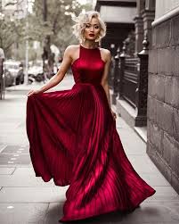 Like Flowing Red Wine This Whiterunway Gown Is Everything Burgundy Evening Dress Simple Prom Dress Burgundy Prom Dress