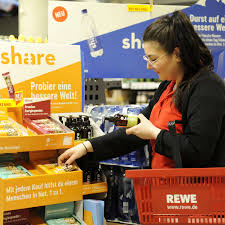 Wenn du diese website ohne änderung der cookie einstellungen verwendest oder auf akzeptieren klickst erklärst du sich damit. Edeka Rewe Und Co Experte Entlarvt Trick Der Supermarkte Wirtschaft