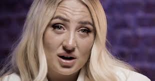 Rocío Flores, en su vuelta a Telecinco, tras su veto: “Mi madre me ha destrozado la vida, pero es mi madre”