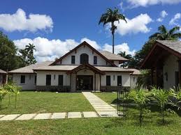 Une Magnifique Villa Realisee Par Notre Architecte Partenaire Ludovic Hayot En Martinique Decouvrez D Autres Realisations D Ar House Styles Mansions Instagram