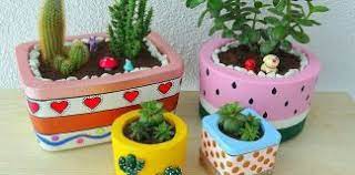 Saksılarınızı plastik boya ya da sprey boya ile boyayabilir, farklı desenler yapabilir, resim bile çizebilirsiniz. Beton Saksi Hangi Boya Ile Boyanir Orgu Modelleri Orgumodelleri De