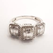 bague taille emeraude pas