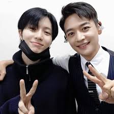 Kim jonghyun (shinee) lee taemin; Taemin Supporting Minho For His Last Fan Meeting Today Omfg I Just Love How Supportive Shinee Are Towards Each Other Shinee