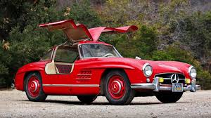 Here Is The 1955 Mercedes Benz 300sl Gullwing Coupe And It S Going Up For Auction Mercedes Benz Mercedes Toy Car