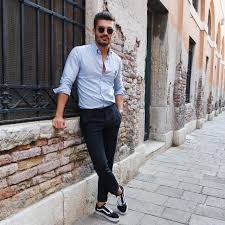 35 Men Business Casual Outfit To Wear In Spring Attireal Com Business Casual Men Business Casual Summer Mens Fashion Casual