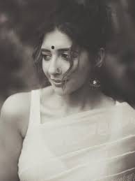 Dare to dream… 📸 @rishiroycalcutta