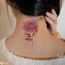 Những hình xăm đẹp cho nữ ở cổ tay sẽ giúp bạn gái thể hiện được nét cá tính, hấp dẫn riêng. Tá»•ng Há»£p Hinh XÄƒm Ä'áº¹p Cho Ná»¯ á»Ÿ LÆ°ng Ä'áº§y Loi Cuá»'n Va Huyá»n Bi