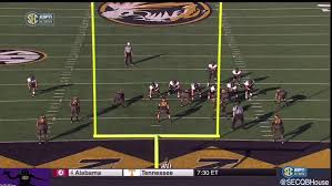 Find funny gifs, cute gifs, reaction gifs and more. Gif Dame Malik Zaire American Football Animated Gif On Gifer