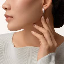 Bông Tai Cartier Love Vàng Trắng 18K Kim Cương Tự Nhiên Chế Tác