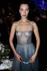 Naked Dresses  English Forum + Adult sexstories
