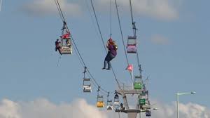Das thema „urbane seilbahn ist nicht neu in köln. Spektakulare Rettung 65 Menschen Aus Kolner Seilbahn Befreit Youtube