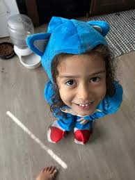 From la California Need more friends out here Trying to find my beach date  for the weekend don't need no games ready to settle down