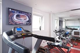 The new providence wharf is a residential development in london's docklands, at the north end of the blackwall tunnel. Book Fraser Place Canary Wharf London Book Now With Almosafer