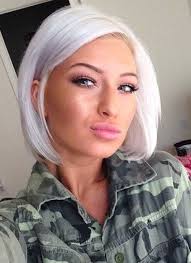 If short hair is sexy, then very short pixie haircuts are even sexier! 20 Beste Kortgebleekt Blond Haar Bleachblondekorthaar White Blonde Hair Silver Blonde Hair Platinum Blonde Hair