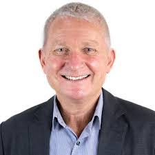 Mark Beach's Instagram, Twitter & Facebook