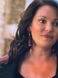 Where to find Angela's gold and turquoise hoop earrings from Landman season  2 episode 9?