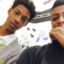 This is crazy…. I just said goodbye to my family and am taking the drive to  Savannah for college. I'm gonna miss living in HSV. Gonna miss all of  y'all❤️ (ps. scroll