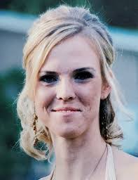 Larissa Perry's Instagram, Twitter & Facebook