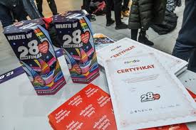 🇮🇳 suraj mishra🇫🇷 sylvain loosli🇷🇺 viktor ustimov🇨🇦 christopher kruk🇺🇸 connor drinan🇰🇿 daniyar aubakirov🇺🇸 chris oliver🇺🇸 kenne. Wosp 2020 Jak Wyglada Puszka I Identyfikator Sprawdz Gazeta Wroclawska