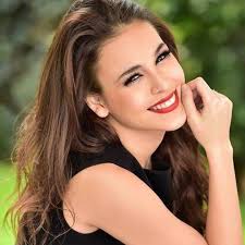 Listen to danna paola | soundcloud is an audio platform that lets you listen to what you love and share the sounds you stream tracks and playlists from danna paola on your desktop or mobile device. Tourdaten Konzertkarten Live Ubertragungen Von Danna Paola