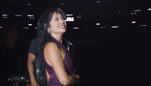 El primer programa multiplataforma para millenials y amantes de las redes. Esta Noche Se Estrena La Nueva Serie De La Reina Del Tex Mex El Secreto De Selena