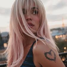 Cynthia Viveros's Instagram, Twitter & Facebook