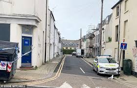 The other three gallantry awards in decreasing order of importance are bir uttom, bir bikrom and bir protik. Medical Student Charged After Woman Suffers Acid Attack On Doorstep Daily Mail Online
