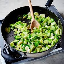 It does not use a wire heating element or gas to heat up. Our Veg Leeks