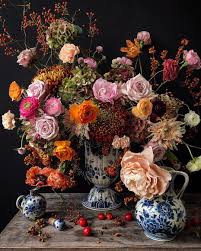 Happy Sunday From My Home To Yours Picture Taken Just Before I Left Real And Sugarflowers Happy To Bring S Flower Arrangements Flower Show Beautiful Flowers