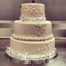 Basic Walmart Wedding Cake Design 3 Tier Champagne Buttercream Walmart Wedding Cake Wedding Cake Prices Publix Wedding Cake