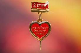 W ostatnich dniach sporo osób na portalach społecznościowych i w komunikatorach otrzymało charakterystyczne serduszko wielkiej orkiestry. Wosp Roman Roszkiewicz Wylicytowal Zlote Serduszko