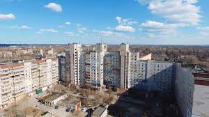 Направлена на снижение воздействия производства на окружающую среду, устойчивое. Gorod Krasnyh Vorobev Ili Chto Dumayut O Zelenskom Na Ego Maloj Rodine