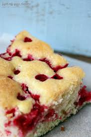 Red Currant Sheet Cake Fight Off Your Demons Red Currant Sheet Cake Blechkuchen Rezepte Backen Lecker Backen