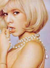 Sylvie Vartan Born Sylvie Georges Vartan 15 August 1944 In Iskrets Bulgaria Is A French Singer And Actress She Is Know Beauty Love Hair Rock And Roll Girl
