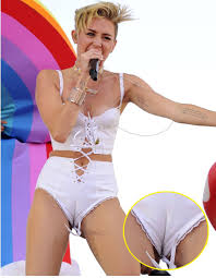 They've ones for ordinary humans and tall folks. Why Do Girls Get Camel Toe Hairdresser Brazzers Balvubjc