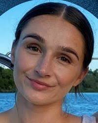 Madeleine Bowen's Instagram, Twitter & Facebook