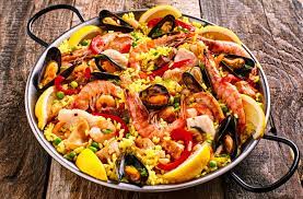 Hats Off To Paella The Epitome Of Spanish Cuisine Can T Wait To Get To Spain We Can T Blam Paella Recette Recettes De Cuisine Recettes De Cuisine Espagnole