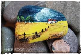 Begleitet von bastelvorlagen, kindgerechten rätseln, vorlagen für rechenübungen, spielideen und für die eltern ein elternportal. Bemalter Stein Steinebemalen Steine Stones Bemalterstein Paintedrock Paintedrocks Pebbleart Elbstones Leuchttur Steine Bemalen Steine Kieselsteinkunst