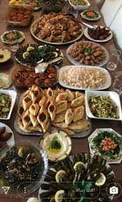 Pin Von Tuba Auf Dekor Ramadan Essen Essen Dekorationen Essen