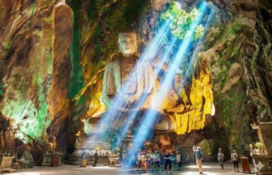 động Huyền Không Đà Nẵng