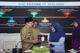 Bermastautin dalam negeri selangor darul ehsan tidak kurang 4 bulan dari tarikh memohon. Kerajaan Negeri Selangor Belajar Pemberdayaan Ke Kota Malang