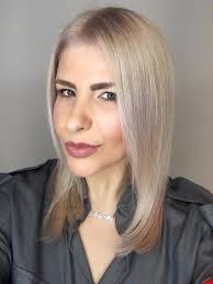 Les nuances de blond sont très populaires , allant des teintes les plus claires aux plus sombres. Adina Necula Cum Alegi Nuanta De Blond Care Te Intinereste