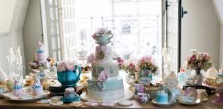 Learn how to make a 3d alice in wonderland cake. A Mad Tea Party With Alice In Wonderland Cakes By Robin