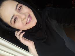 Makeup artist Nada Elsioufi