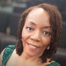 Sinatra didn't come to play... 😳 What did you think of the latest episode  of Paradise? TV Threads