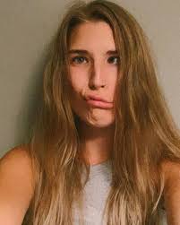 Ahh we love that random burst of energy before bed 💤 just here to have  fun. Hey what's your go-to show?? I need a new one.