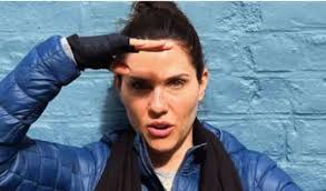 Por onde anda Rafaela Mandelli hoje? Fora da Globo há 6 anos, atriz viveu  adolescente dedicada em 'Malhação' à garota de programa em série