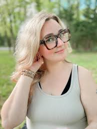 I was putting this pic together and realized these bows are all BBB or  designs by J I'm not quite sure honestly 😂