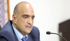 #باسم_عوض_الله في عام ١٩٩٦ كان يعمل في الرئاسة براتب ٦٠٠ دينار ،وفي عام ١٩٩٧ فتح هو #عاجل 2000 متظاهر في شارع زهران بالقرب من رئاسة الوزراء الآن، يطالبون الملك بحل مجلس النواب ومحاسبة باسم عوض الله وطرد هاني الملقي #الدوار_الرابع #الشميساني #خبرني. Ø§Ù„Ø®ØµØ§ÙˆÙ†Ø© ÙŠÙƒØ´Ù Ø¹Ù† Ù…ØµÙŠØ± Ø¨Ø§Ø³Ù… Ø¹ÙˆØ¶ Ø§Ù„Ù„Ù‡ Ø±Ø§Ø¯Ø§Ø± Ù†ÙŠÙˆØ²